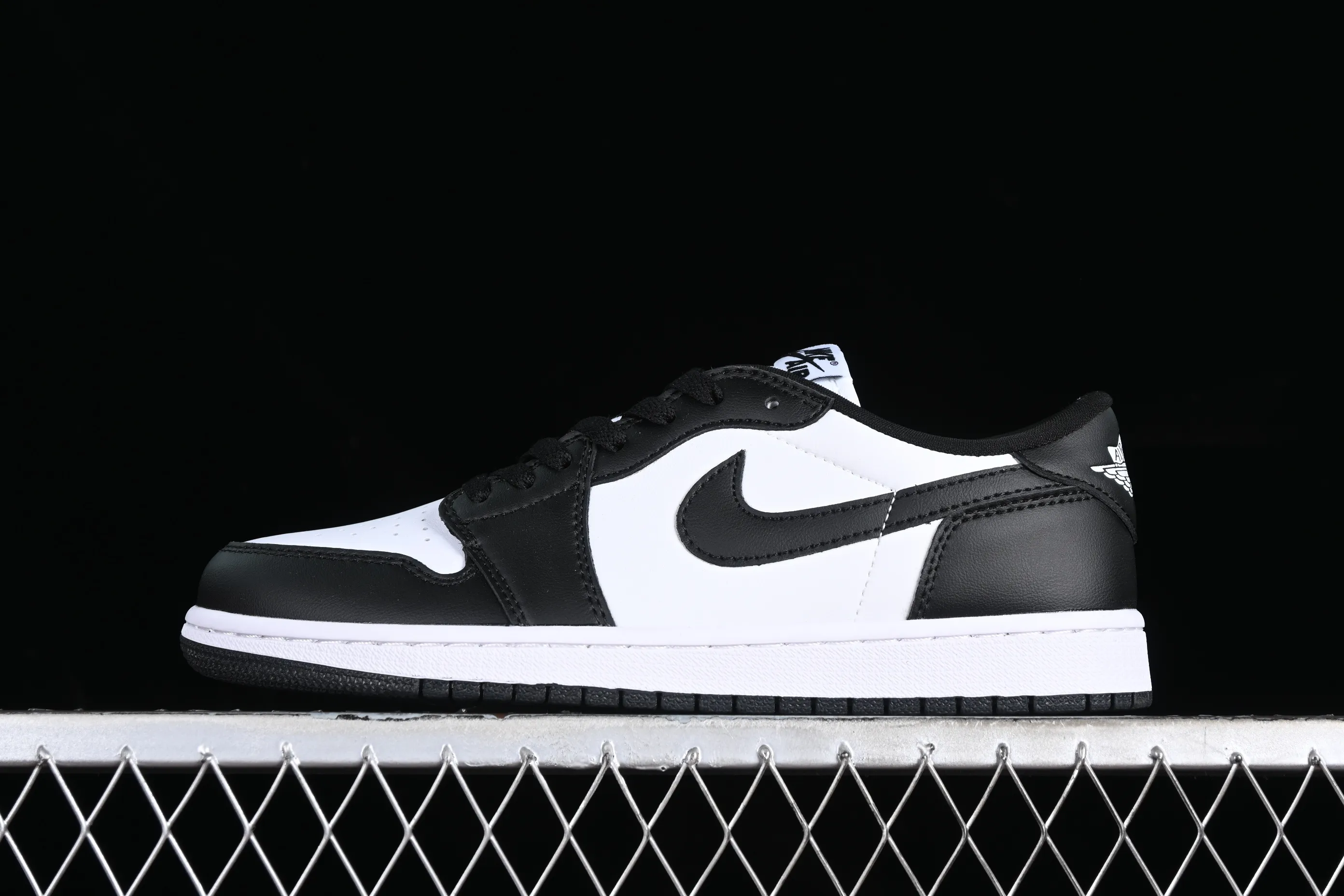 All categories Air Jordan Jordan series basketball shoes Air Jordan 1 Low Z version Air Jordan 1 Low AJ1 Joe 1 black and white panda low-top cultural casual sneakers CZ0790-110